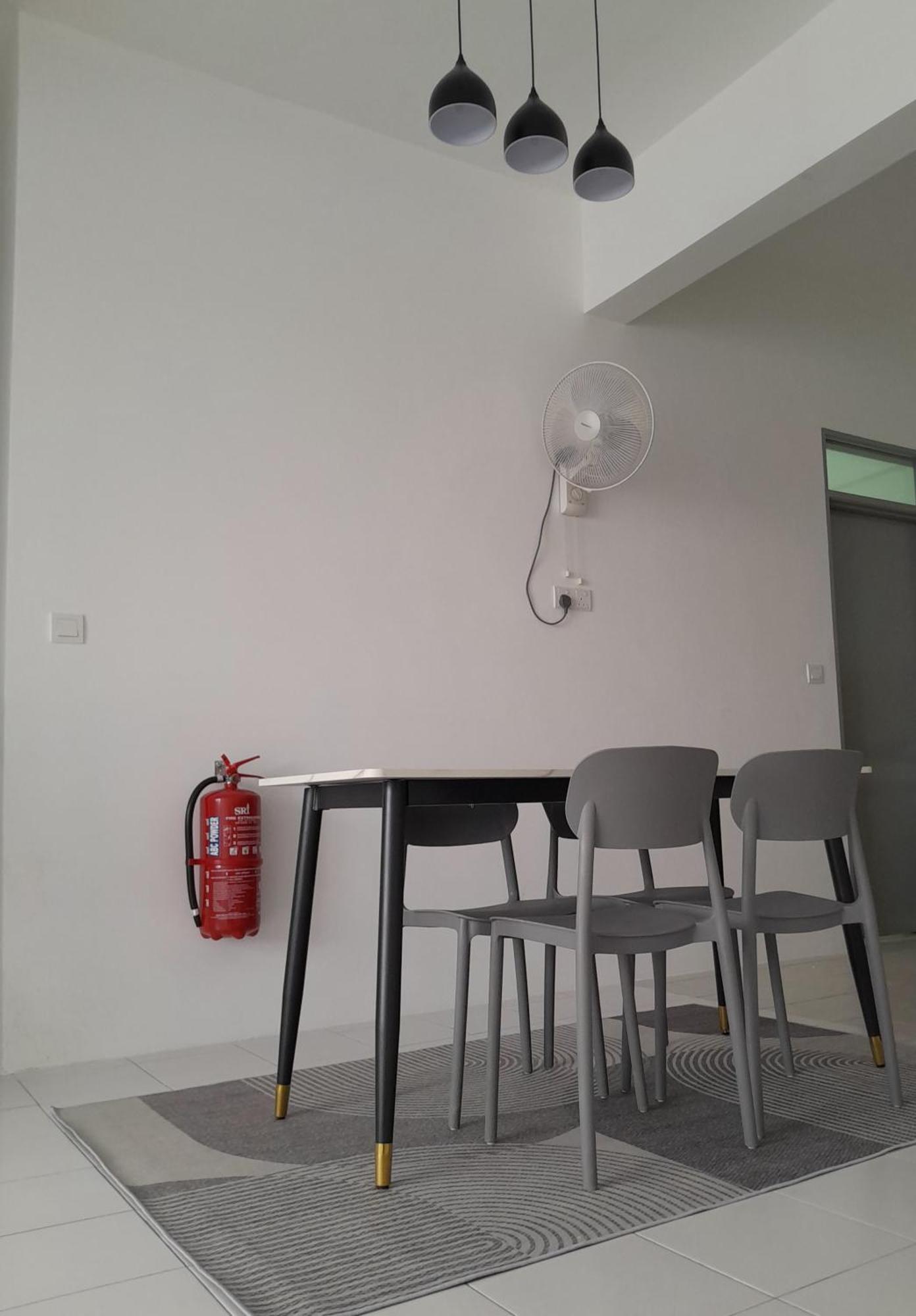 Zayyan Homestay Parit Buntar Exterior photo